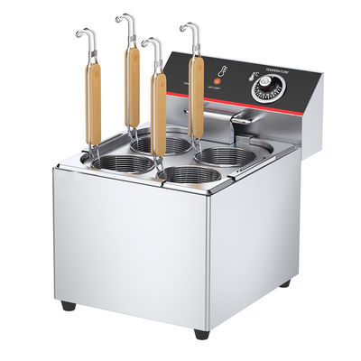 Macchina elettrica per cucinare i noodle per il fast food Cucina di pasta in cucina di ristorante