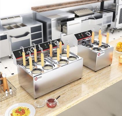 Macchina elettrica per cucinare i noodle per il fast food Cucina di pasta in cucina di ristorante