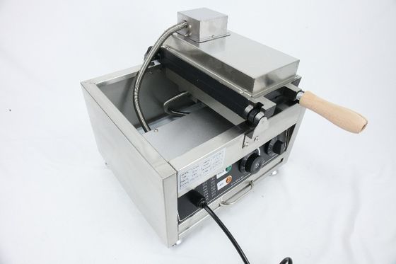 AM-C121 Produttore di waffle elettrico commerciale antiaderente per stampi Dimensione 1 foro 40*35*20mm
